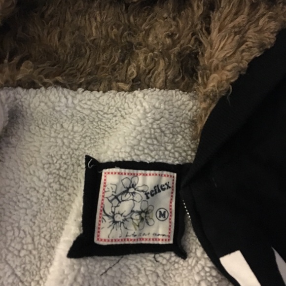 sweater - Picture 2 of 2